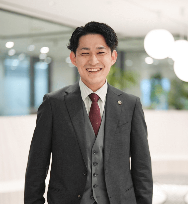 代理店営業部 課長 R・N